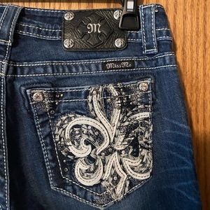 Size 27 Miss Me jeans